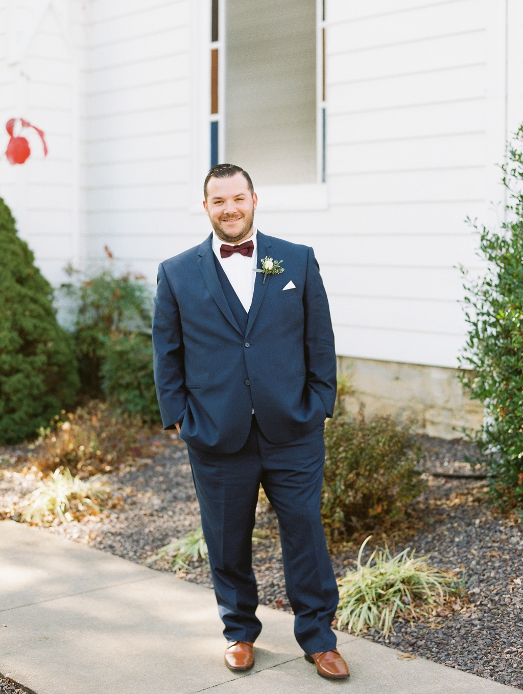 Jared & Erin | Lamar Indiana Film Wedding » Sharin Shank Photography